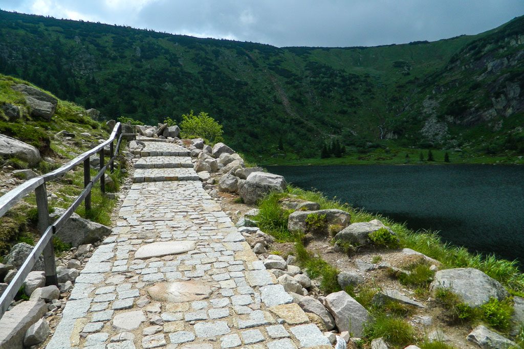 Mały Staw lake and Samotnia hut – Karpacz (2)